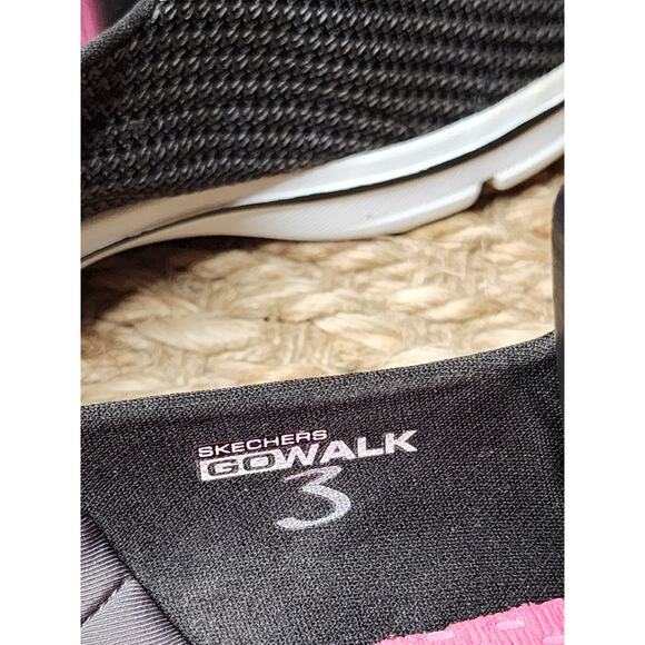 Skechers Go Walk 3 Women’s 10 Shoes Black Pink Slip On Comfort Walking Sneakers - Picture 10 of 12
